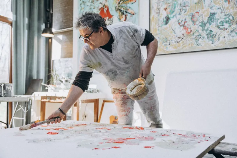 Wet Paint, Real Cinema: The Vanishing Americans Who Still Make Movie Posters With Their Hands